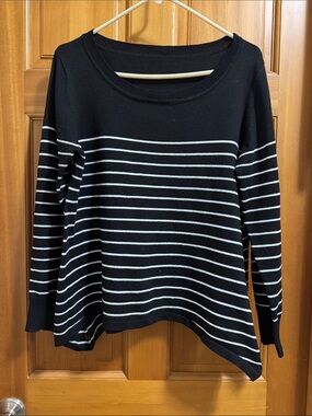 Black and White Striped Women’s Boatneck Knit Top